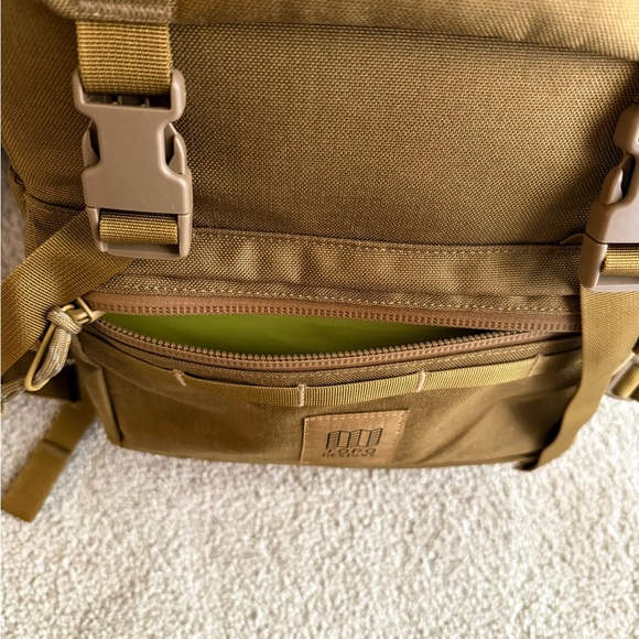 Topo Designs Rover Pack Tech - Picture 6 of 8